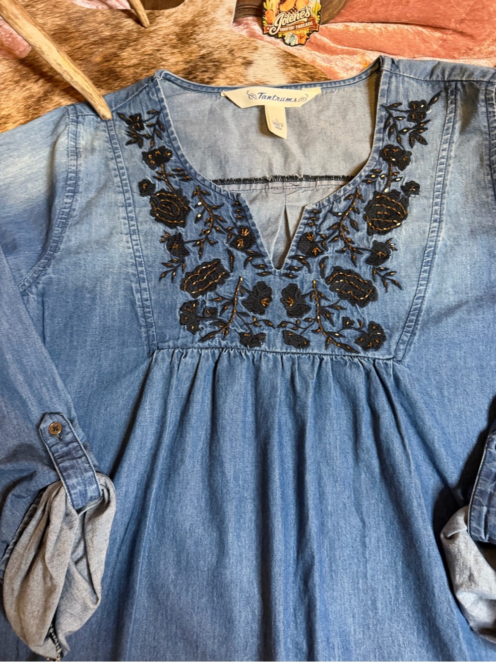 Tantrums embroidered chambray denim tunic top blue boho western size L - Picture 2 of 6